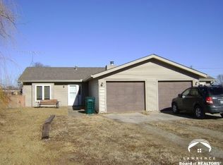 450 Donna Cir, Meriden, KS 66512
