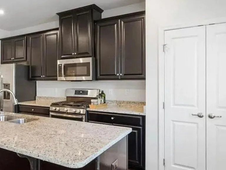 164 Mulberry Dr — Photo 5