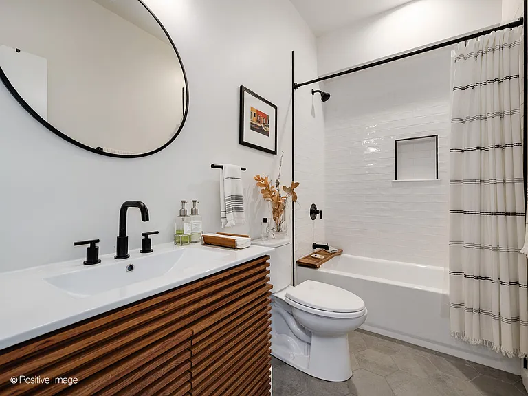 2210 W Ohio St #1 — Photo 13