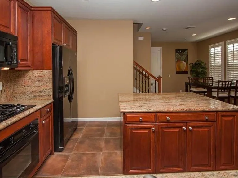 3601 Rocking Horse Ct — Photo 4