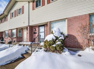 1093 Nellis St #20, Woodstock, ON N4T 1P5