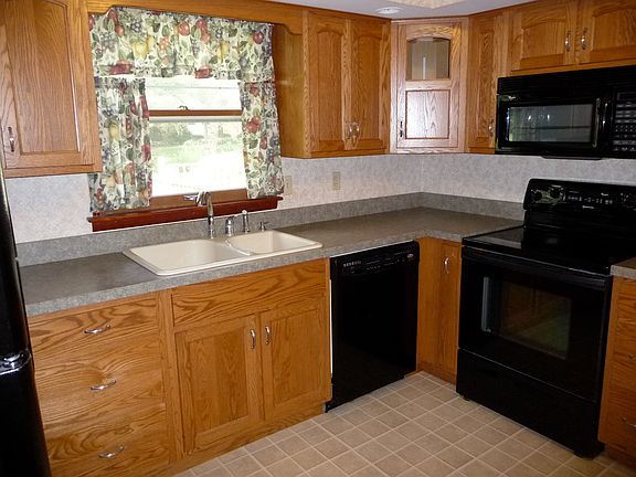5th image of 801 W Shadybrook Woods Ave