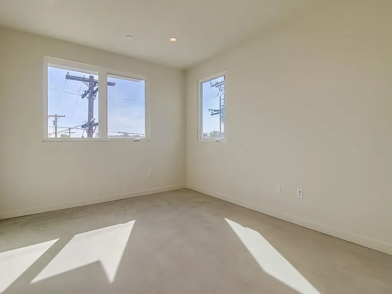 The Evelyn Townhomes: Luxe Living in the Heart of North Park's Trendy Vibe — Photo 27