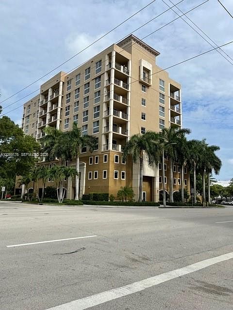 1st image of 2650 SW 37th Ave APT 501
