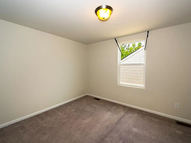 2801 Dillon Dr — Photo 35