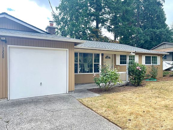 2nd image of 1228 168th Ave NE