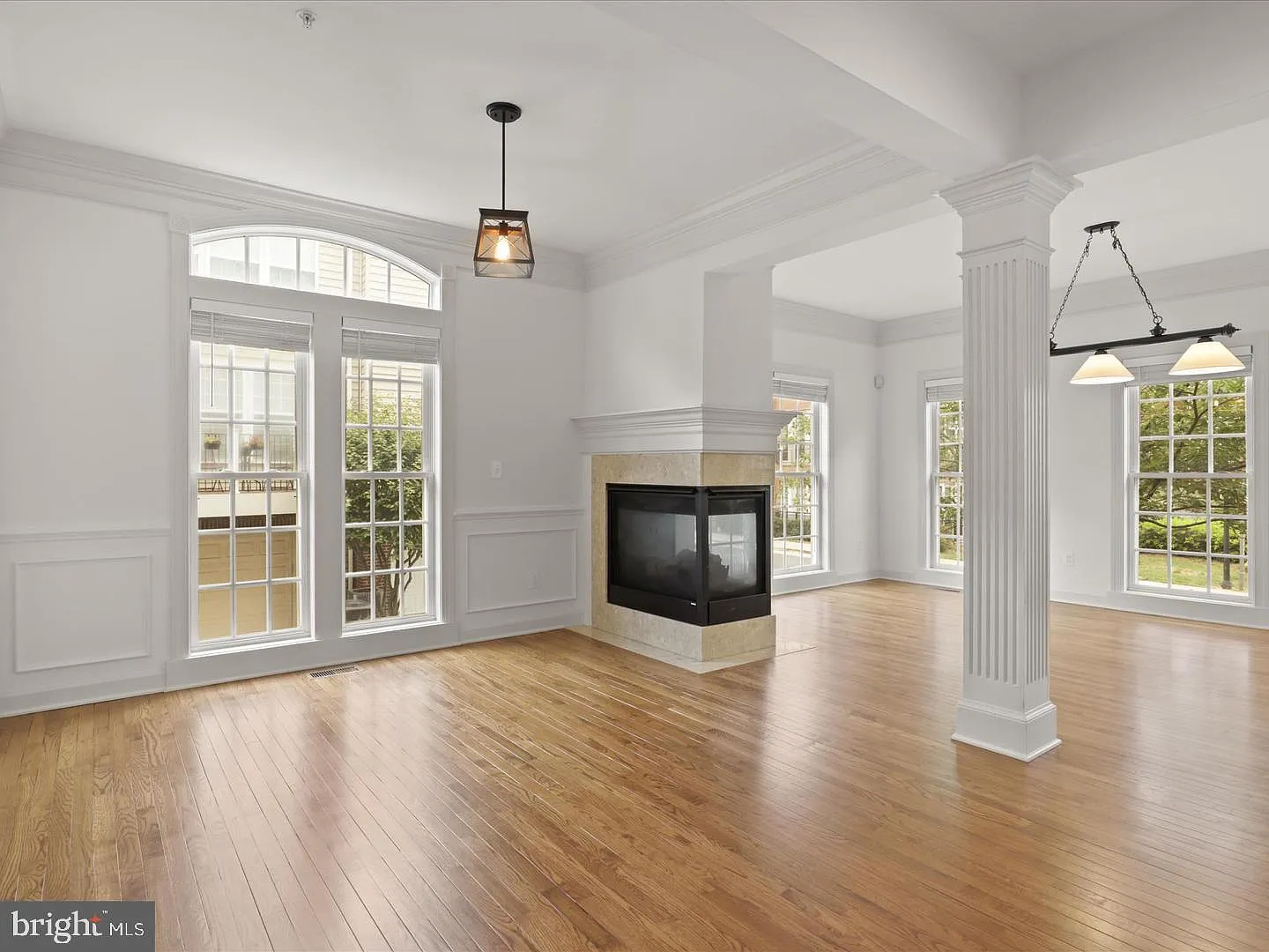 4 bed, 5.0 bath, 2786 sqft, $4,800 — Photo 3