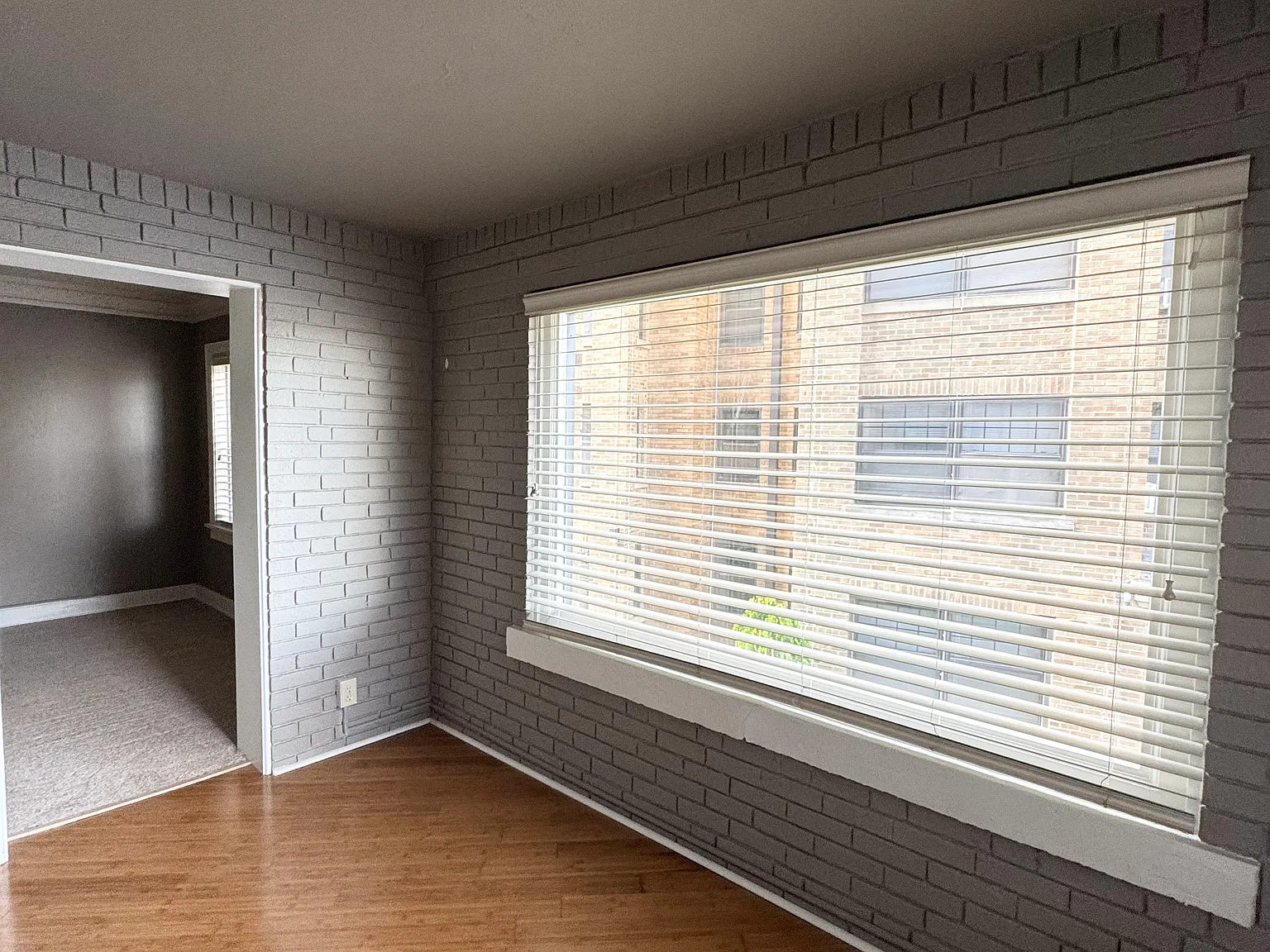 4804 Jefferson St — Photo 4