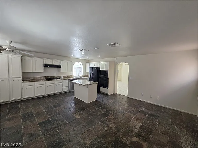 8008 Dover Shores Ave — Photo 56