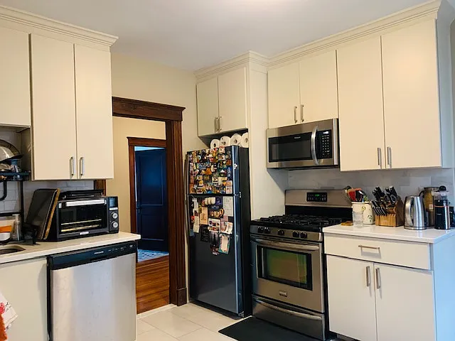 2 bed, 1300 sqft, $2,600 — Photo 2