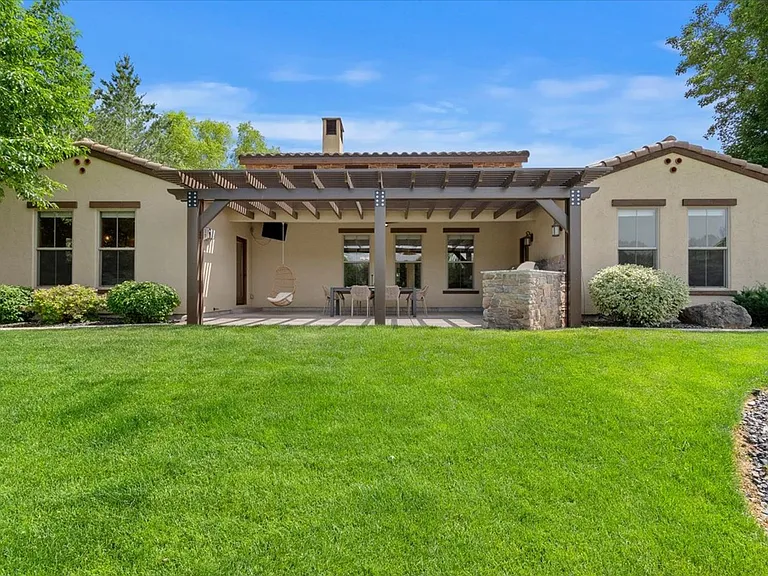 966 W Watersford Dr — Photo 37