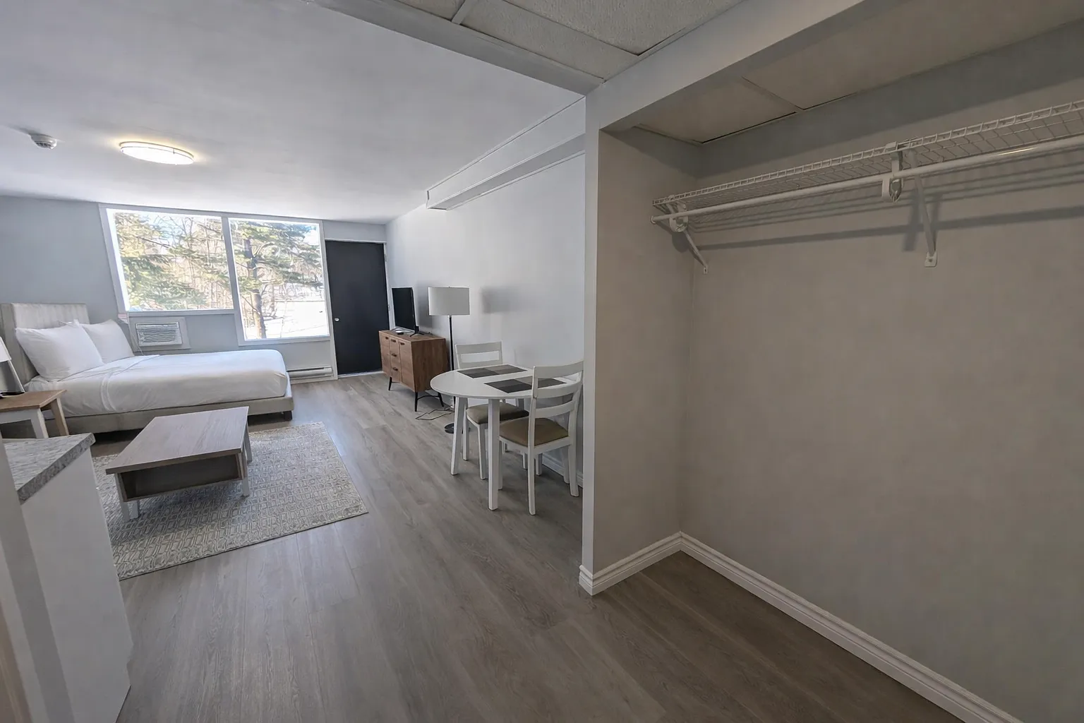37 Skydeck Lane — Photo 4