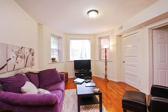 2948 N Ridgeway Ave #G — Photo 1