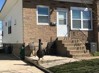 224 Hoffman Rd, Ridley Park, PA 19078