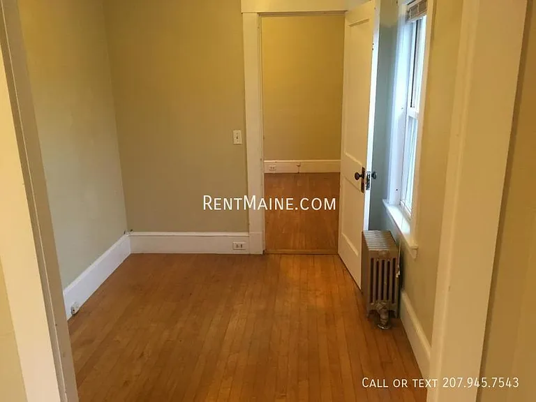 148 Essex St #8 — Photo 5
