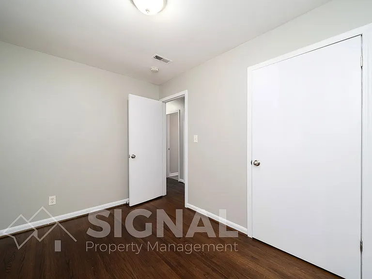 320 Argonne Dr — Photo 16
