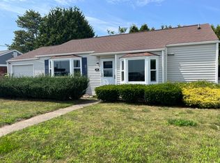 851 Pequot Ave, New London, CT 06320