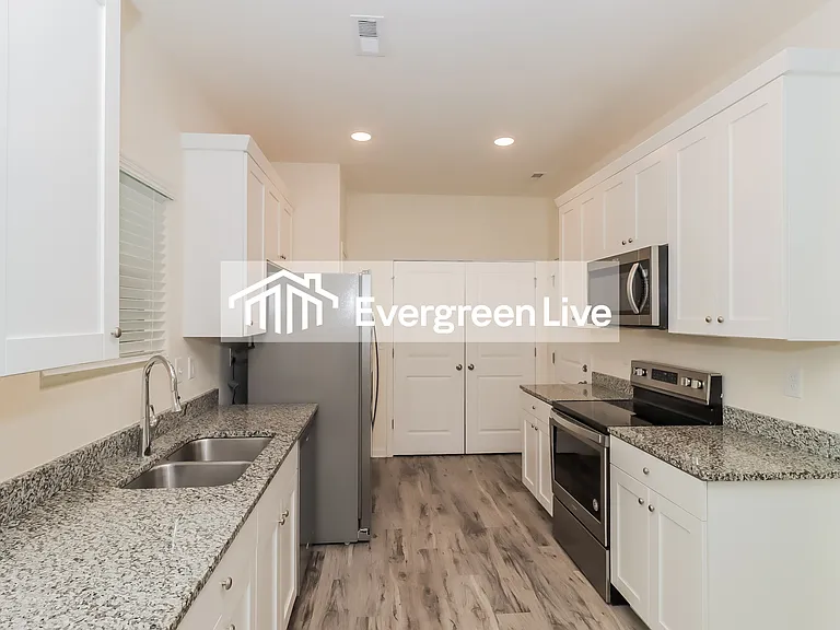 362 Water St — Photo 5
