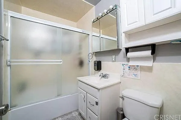 6971 Cozycroft Ave — Photo 6