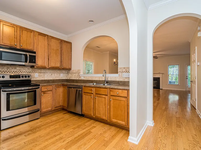 1010 Mica Lamp Ct — Photo 3