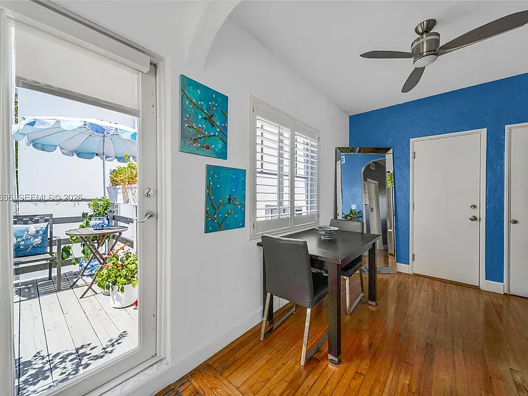 408 W 25th St #8 — Photo 7