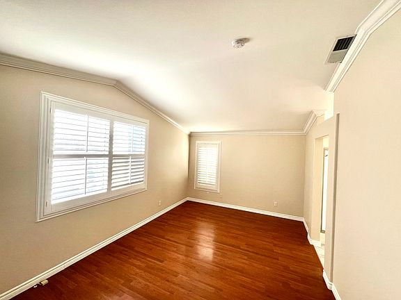 3rd image of 4176 Golden Glen Dr