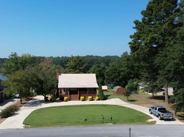 1055 Big Nose Dr, Centre, AL 35960