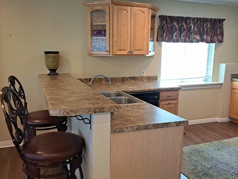 334 W Shadow Ridge Dr — Photo 5