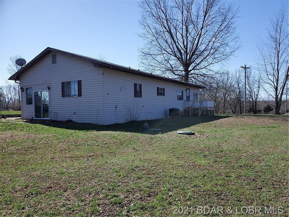 1st image of 44 Country Meadows Dr