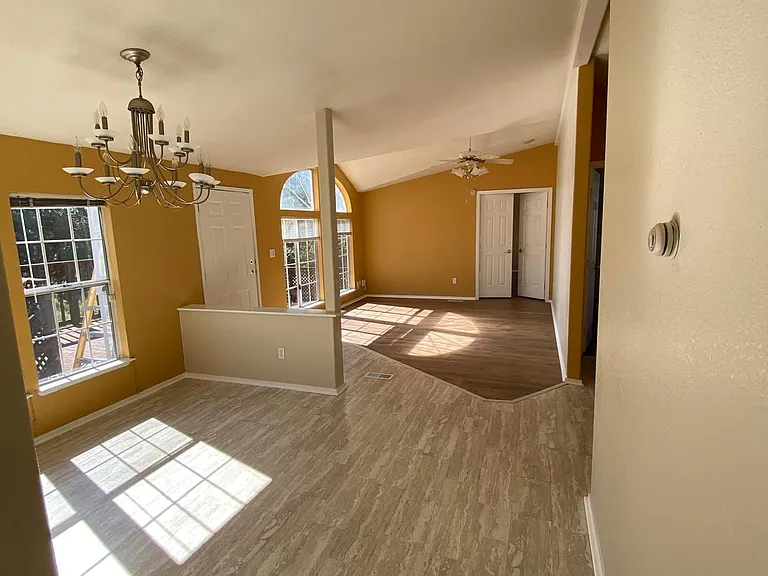 23 McCormick Rd — Photo 71