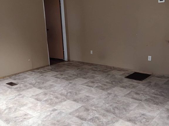 4th image of 116 Merritt Cir