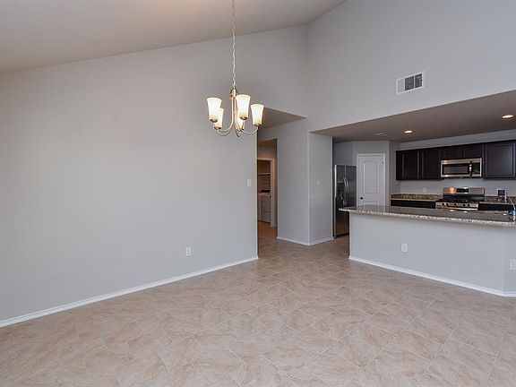 4th image of 9918 Little Walnut Ln