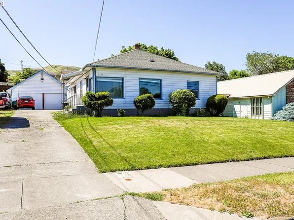 2322 E 12th St, The Dalles, OR 97058