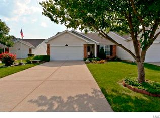 10192 Carlton Place Ct, Saint Louis, MO 63123
