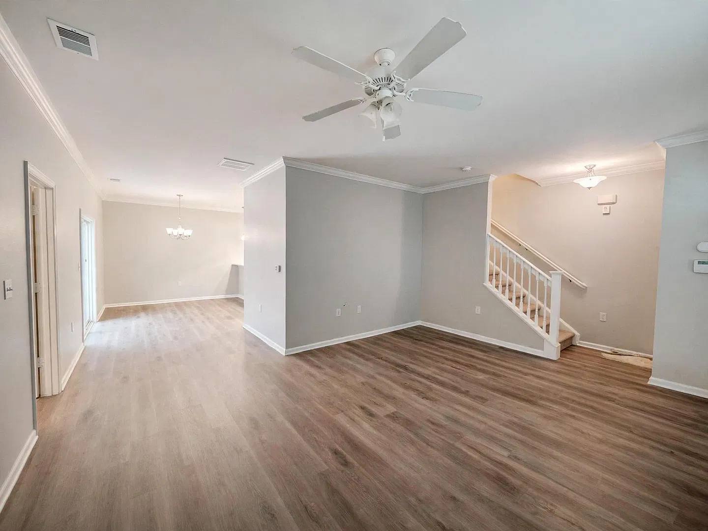 1555 Rollesby Way — Photo 3