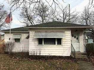 114 W 12th St, Rochester, IN 46975