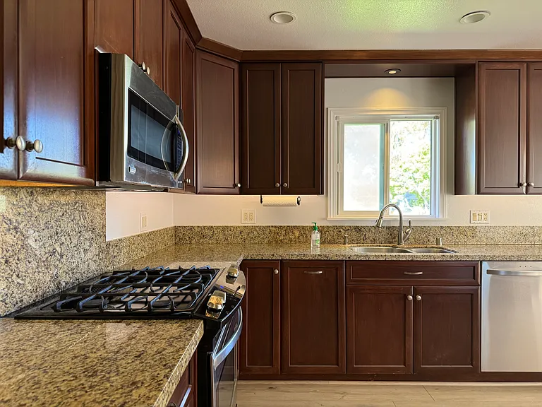 22 Leatherwood Way — Photo 9
