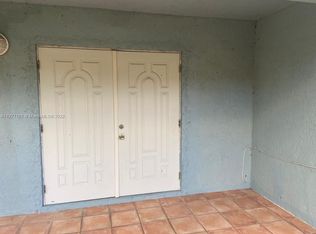 250 NW 179th St #A, Miami, FL 33169