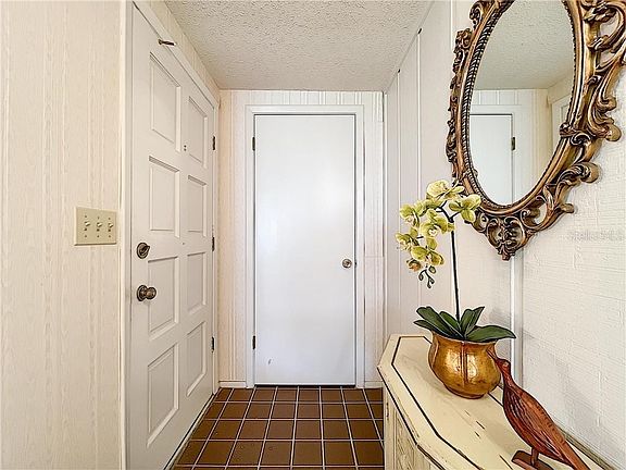 4th image of 8413 Mill Creek Ln