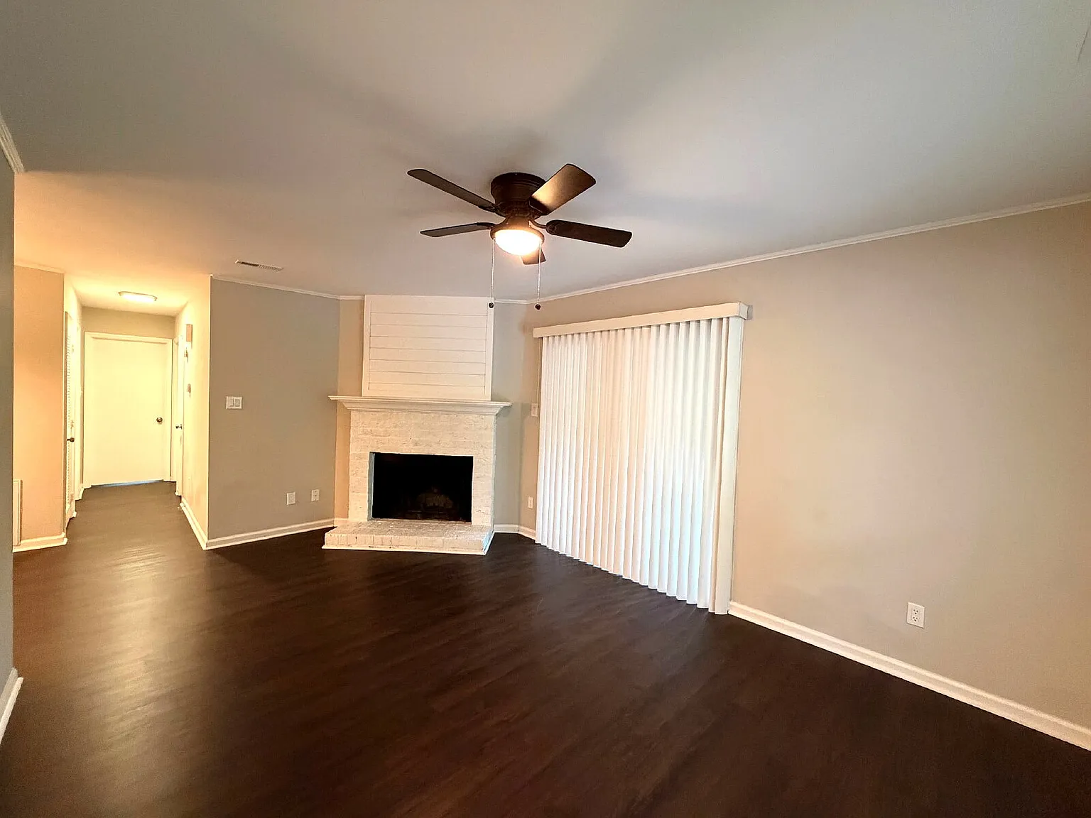2 bed, 2.0 bath, 1060 sqft, $1,395 — Photo 3