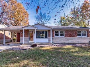 9300 Papoose Dr, Saint Louis, MO