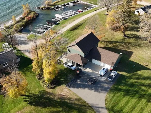 10985 Sugar Point Dr NW, Federal Dam, MN 56641