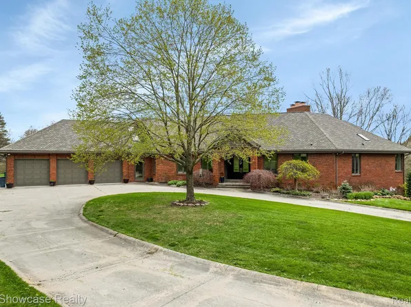 7892 Seven Mile Rd, Northville, MI 48167