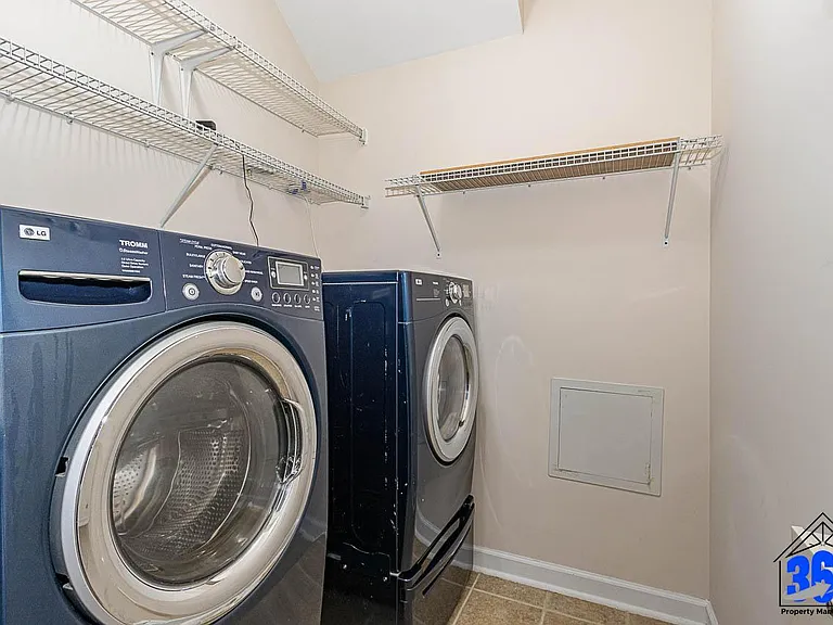 1048 Gold Rock Ln — Photo 23