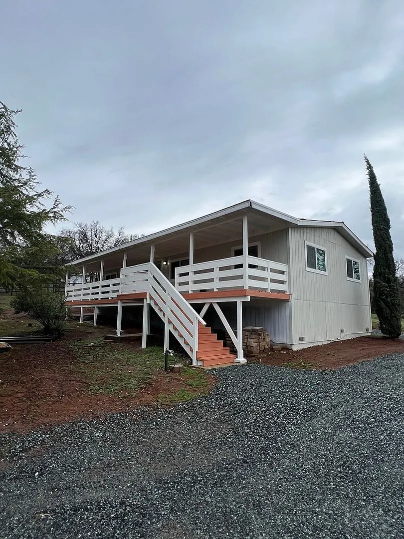 Super Cute 3 bedroom home located in the Foothills near Don Pedro Lake — Photo 2