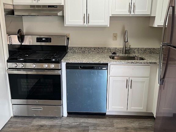 3rd image of 7439 Little River Tpke APT 103
