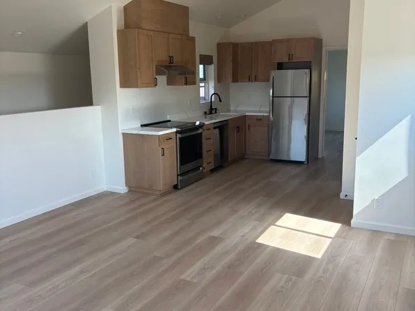 112 Santa Ynez St #B, Santa Barbara, CA 93103