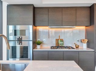 1408 Robson St #2304, Vancouver, BC V6G 0E8