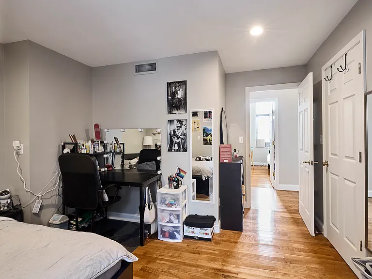 841 Parker St #306 — Photo 15
