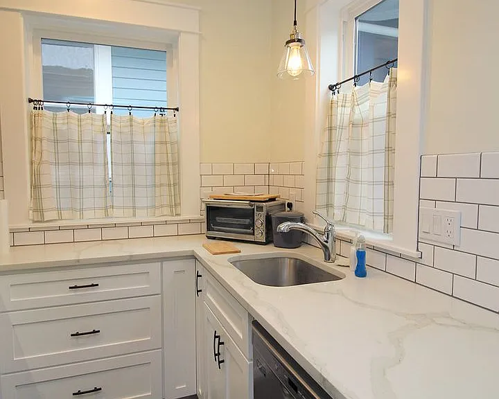 816 NE Imperial Ave — Photo 10